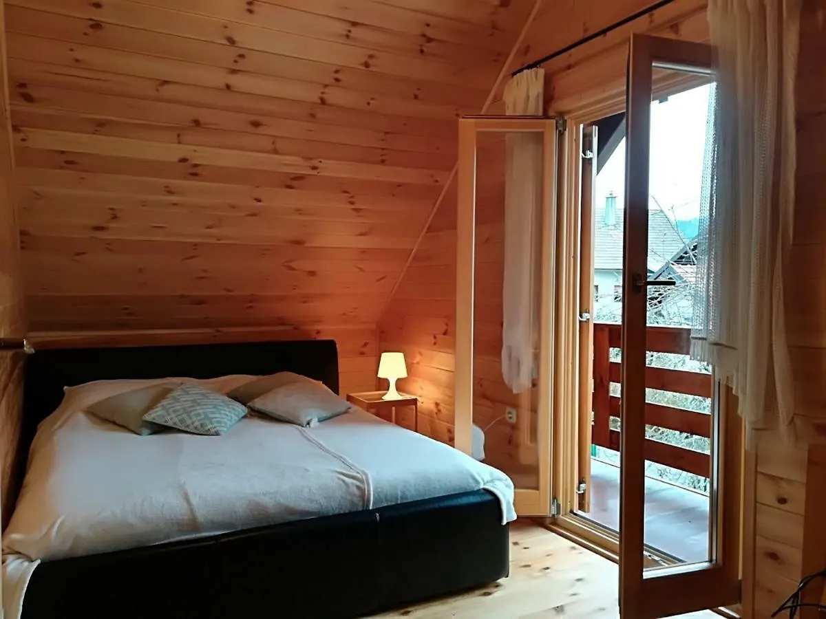 Petit Chalet Belosevic Kuzelj 0*,